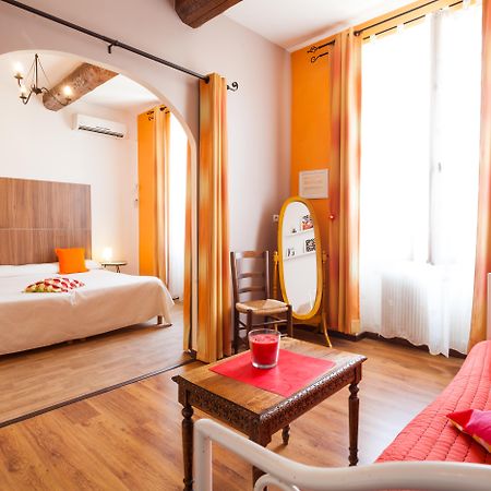 Logis Auberge De Tavel Екстериор снимка