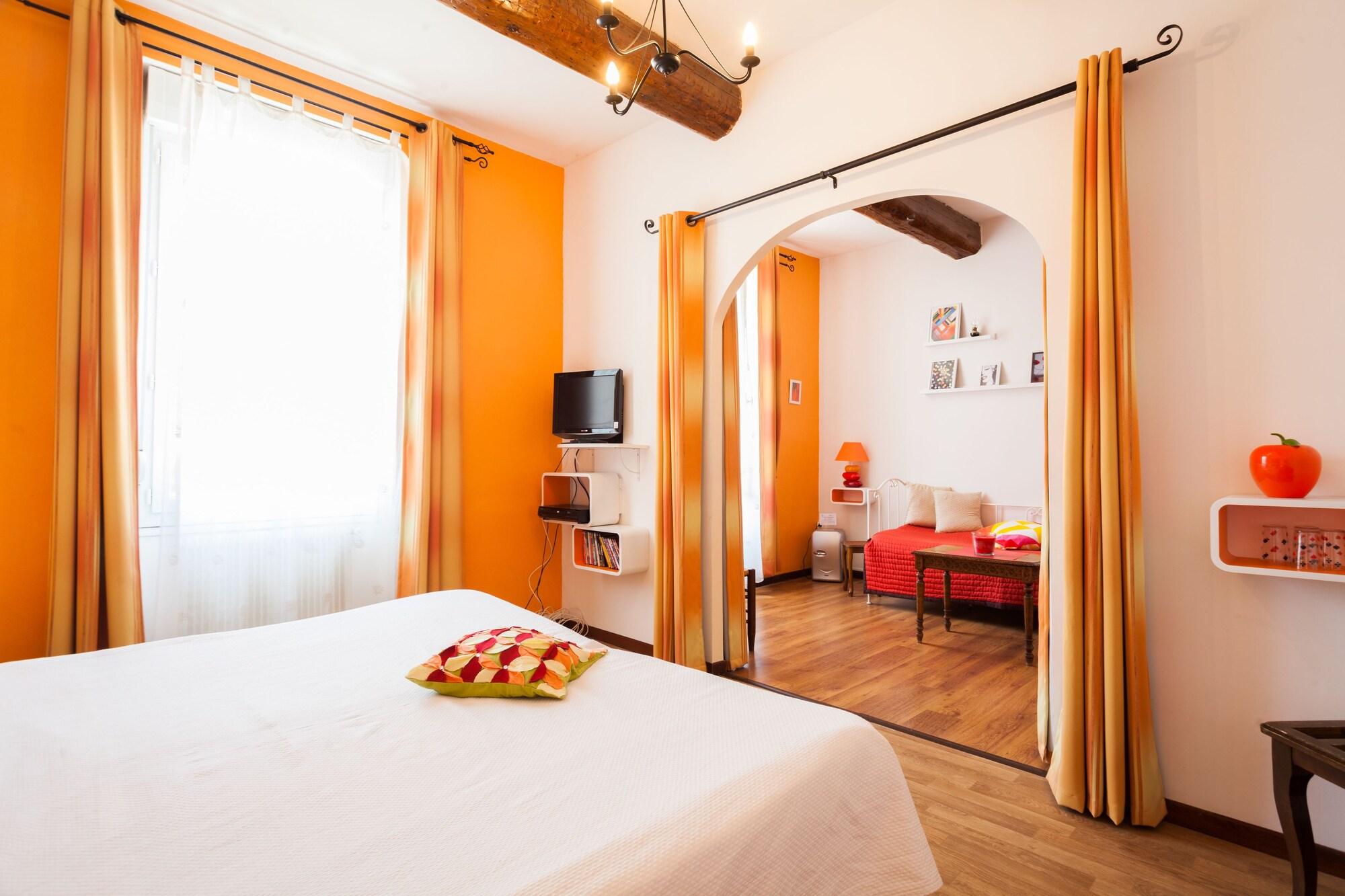 Logis Auberge De Tavel Екстериор снимка