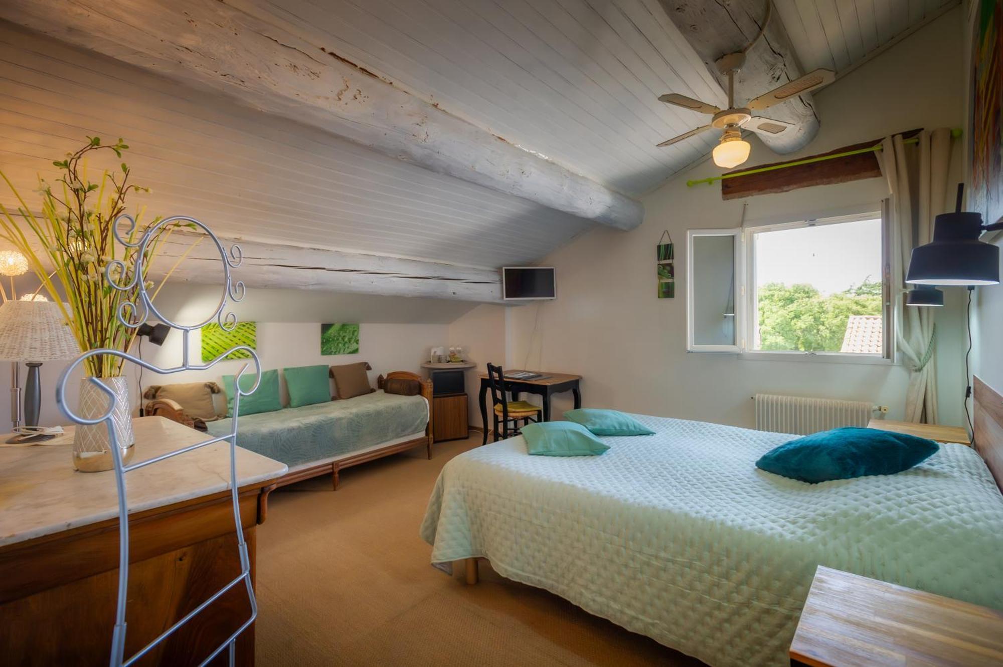 Logis Auberge De Tavel Екстериор снимка