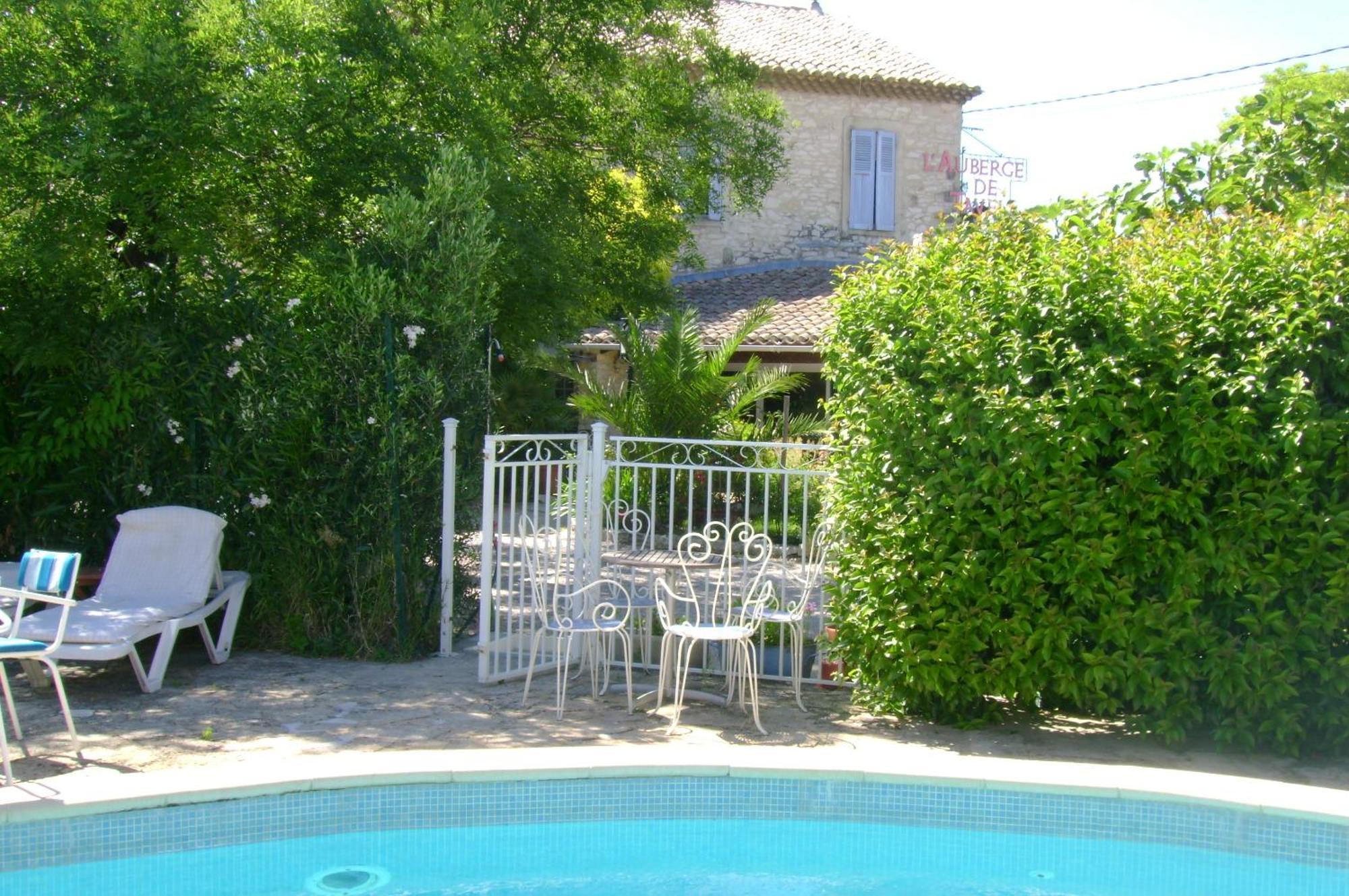 Logis Auberge De Tavel Екстериор снимка