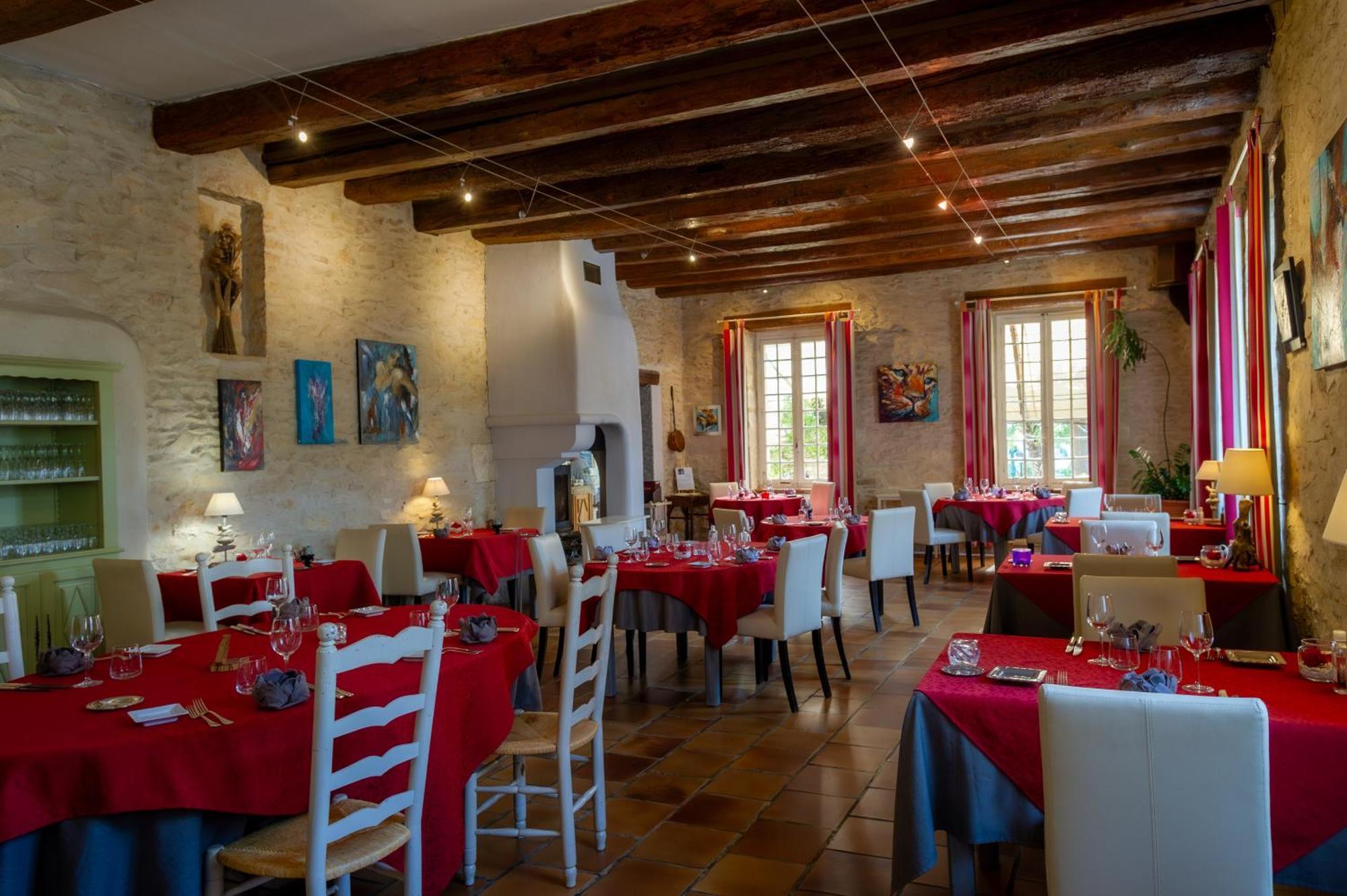 Logis Auberge De Tavel Екстериор снимка